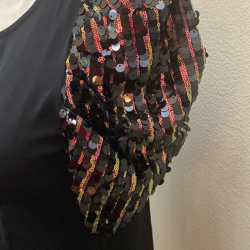 Iridescent Sequined Cocktail Blouse - Picture 4 of 8
